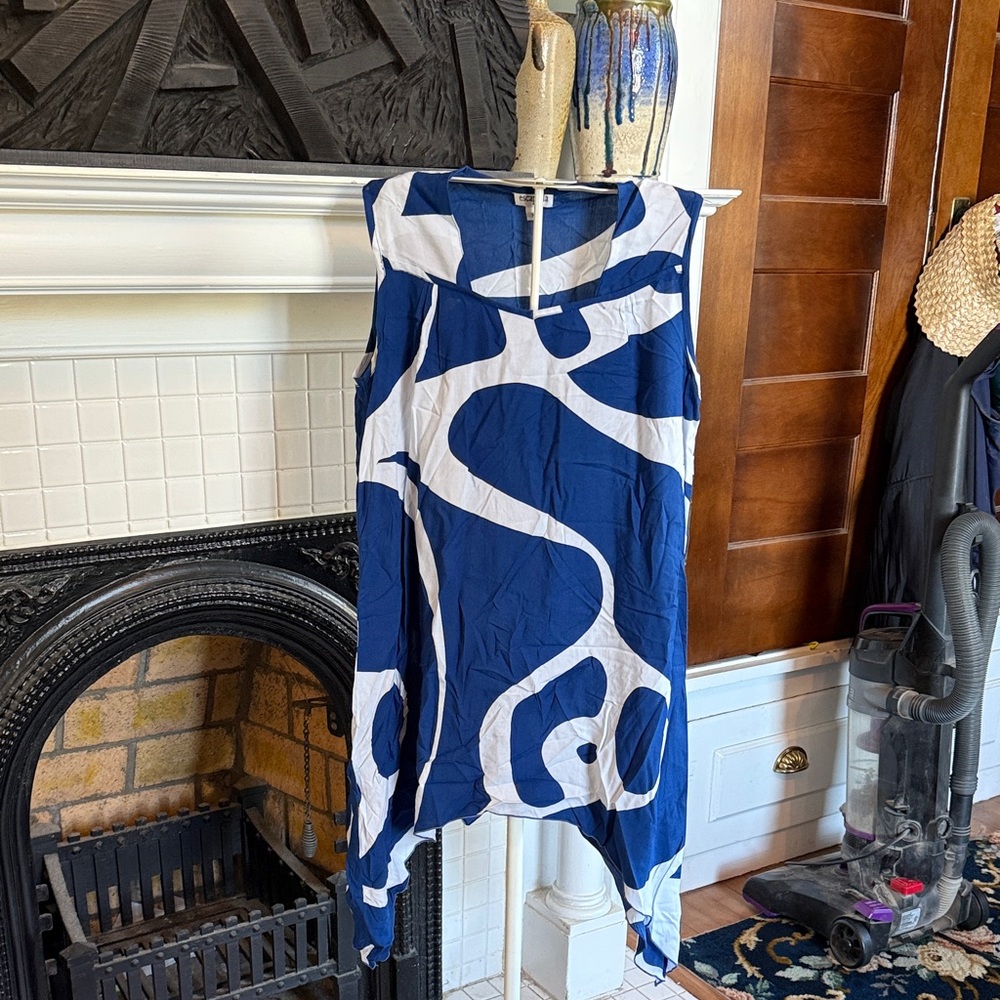 Blue and‎ White Abstract Swim coverup- worn about 3x. 100 percent rayon